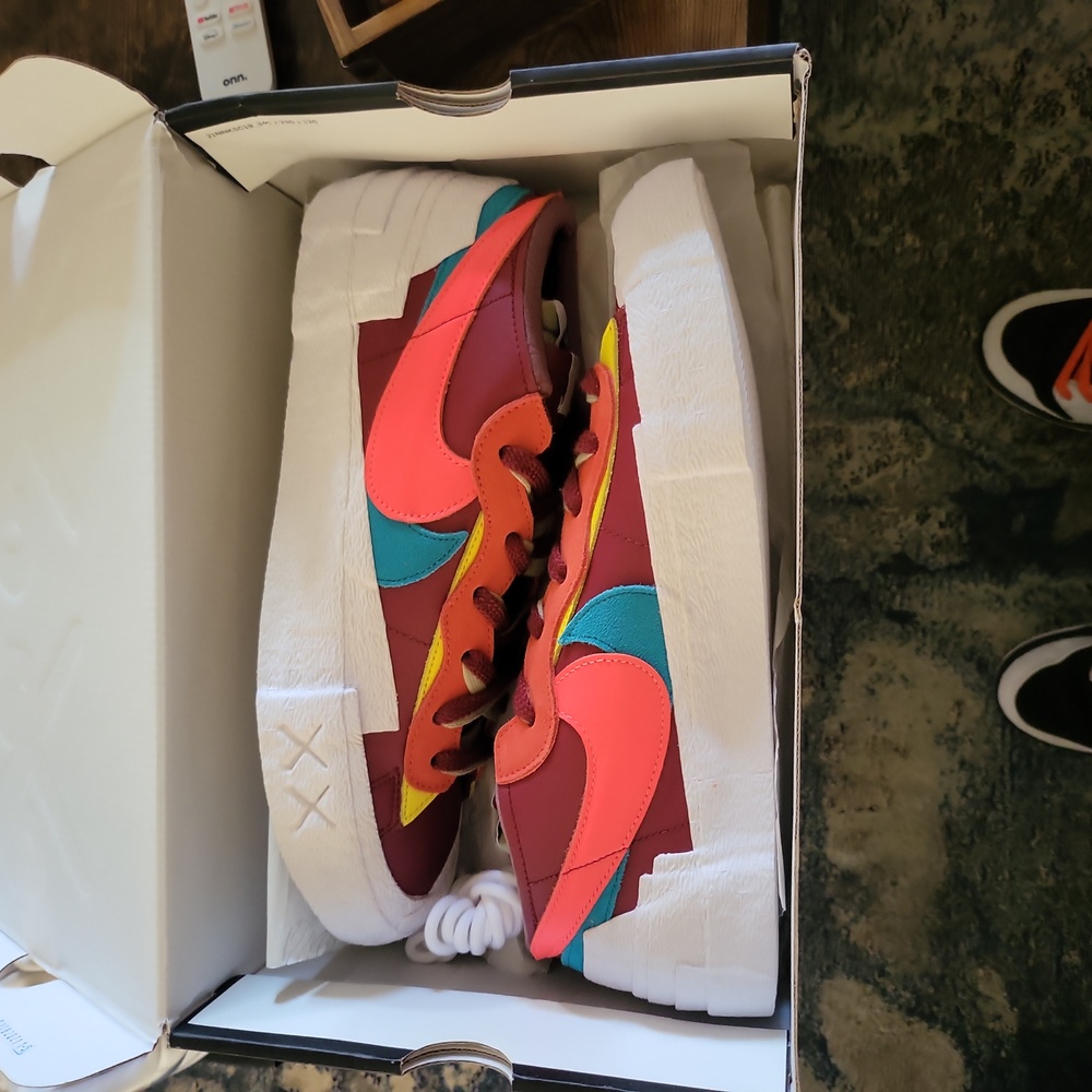 Nike blazer Sacai Kaws Red